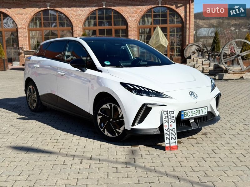 Хэтчбек MG 4 2023 в Бережанах