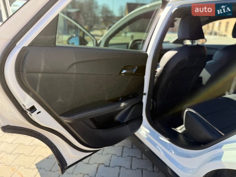 Хэтчбек MG 4 2023 в Бережанах