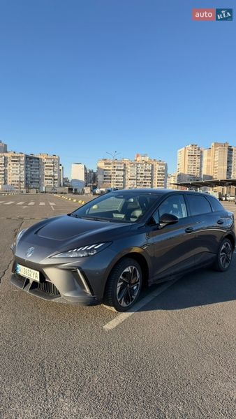 Хэтчбек MG 4 2023 в Киеве