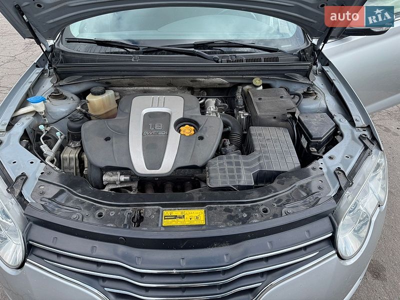 Седан MG 550 2012 в Гребінці