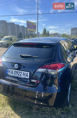 Хетчбек MG 5 2013 в 