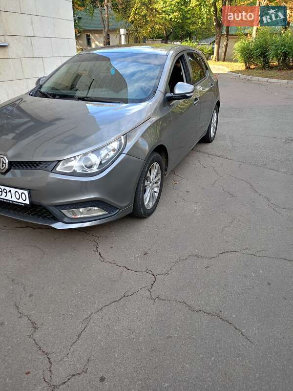 Хэтчбек MG 5 2013 в Киеве