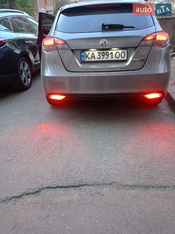 Хэтчбек MG 5 2013 в Киеве