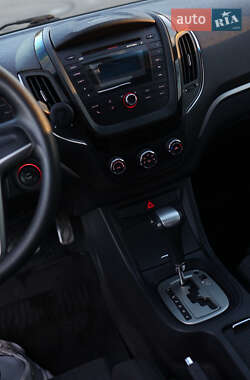 Хэтчбек MG 5 2013 в 