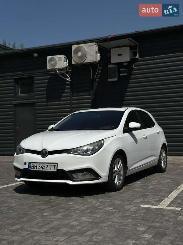 MG 5 2013