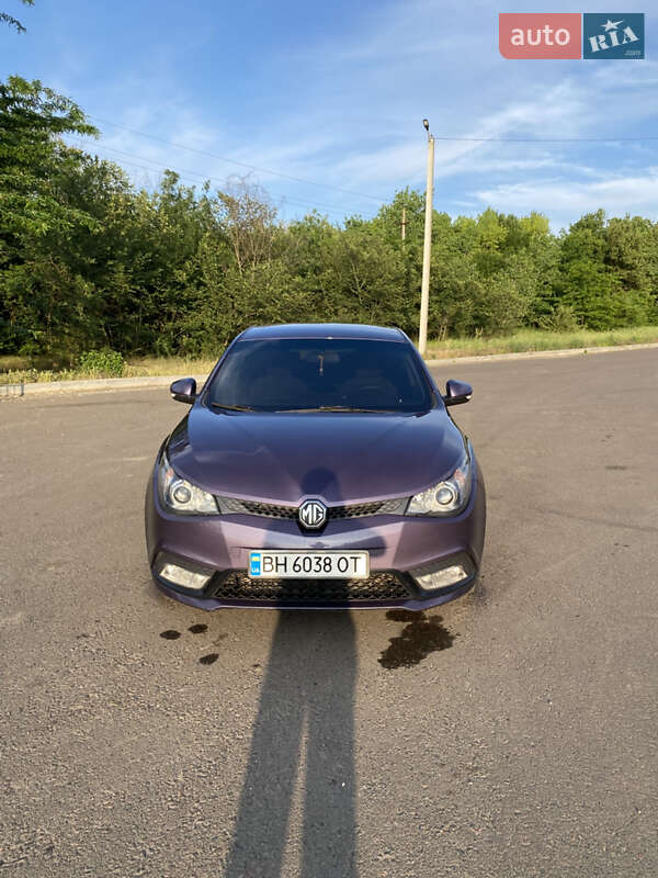 Хэтчбек MG 5 2013 в Березовке