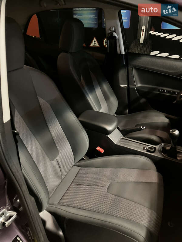 Хэтчбек MG 5 2013 в Полтаве фото 16 Хэтчбек MG 5 2013 в Полтаве