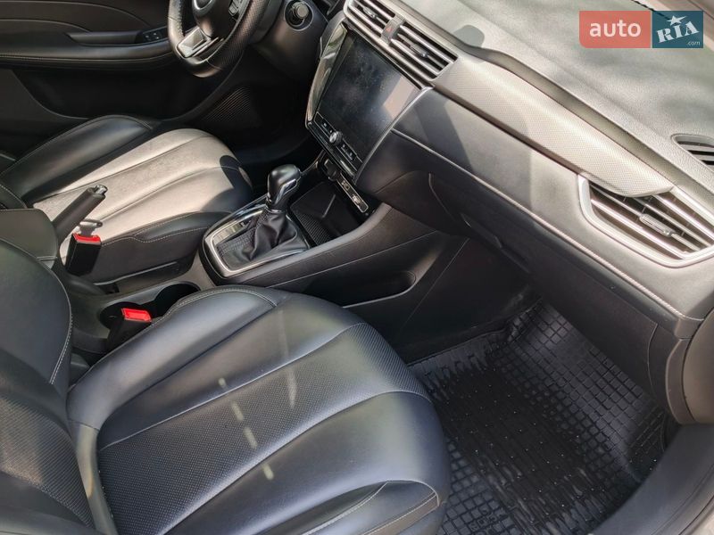 Седан MG 5 2019 в Кам'янському