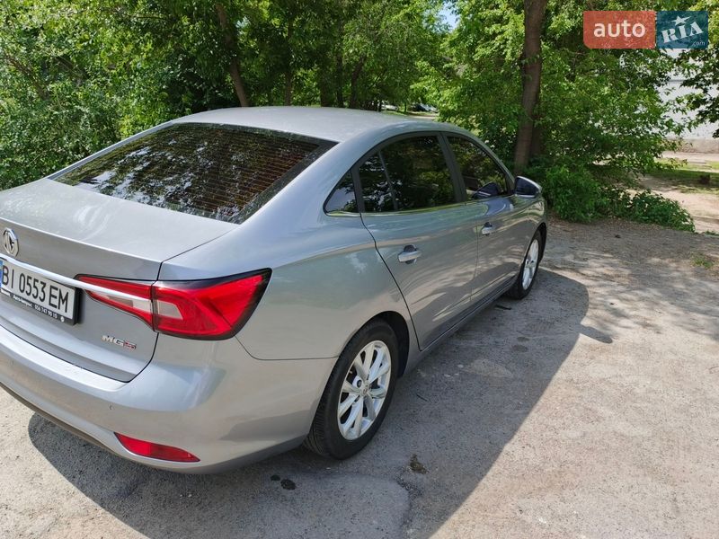 Седан MG 5 2019 в Кам'янському