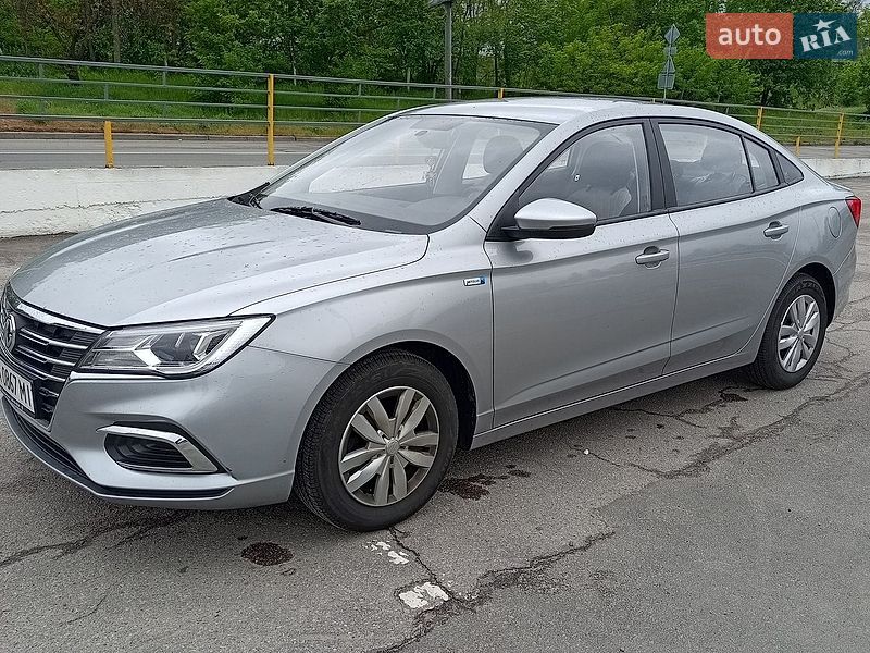 Седан MG 5 2022 в Киеве
