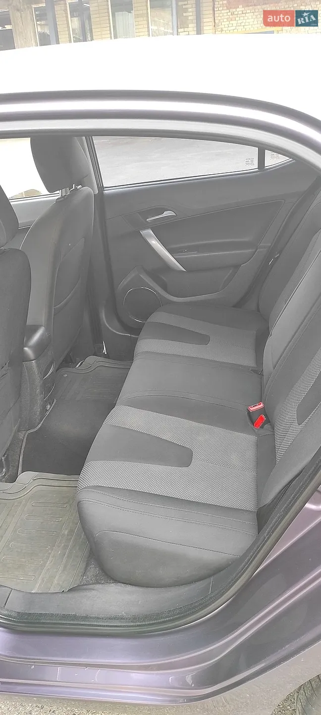2013 MG 5 - мініатюра 7