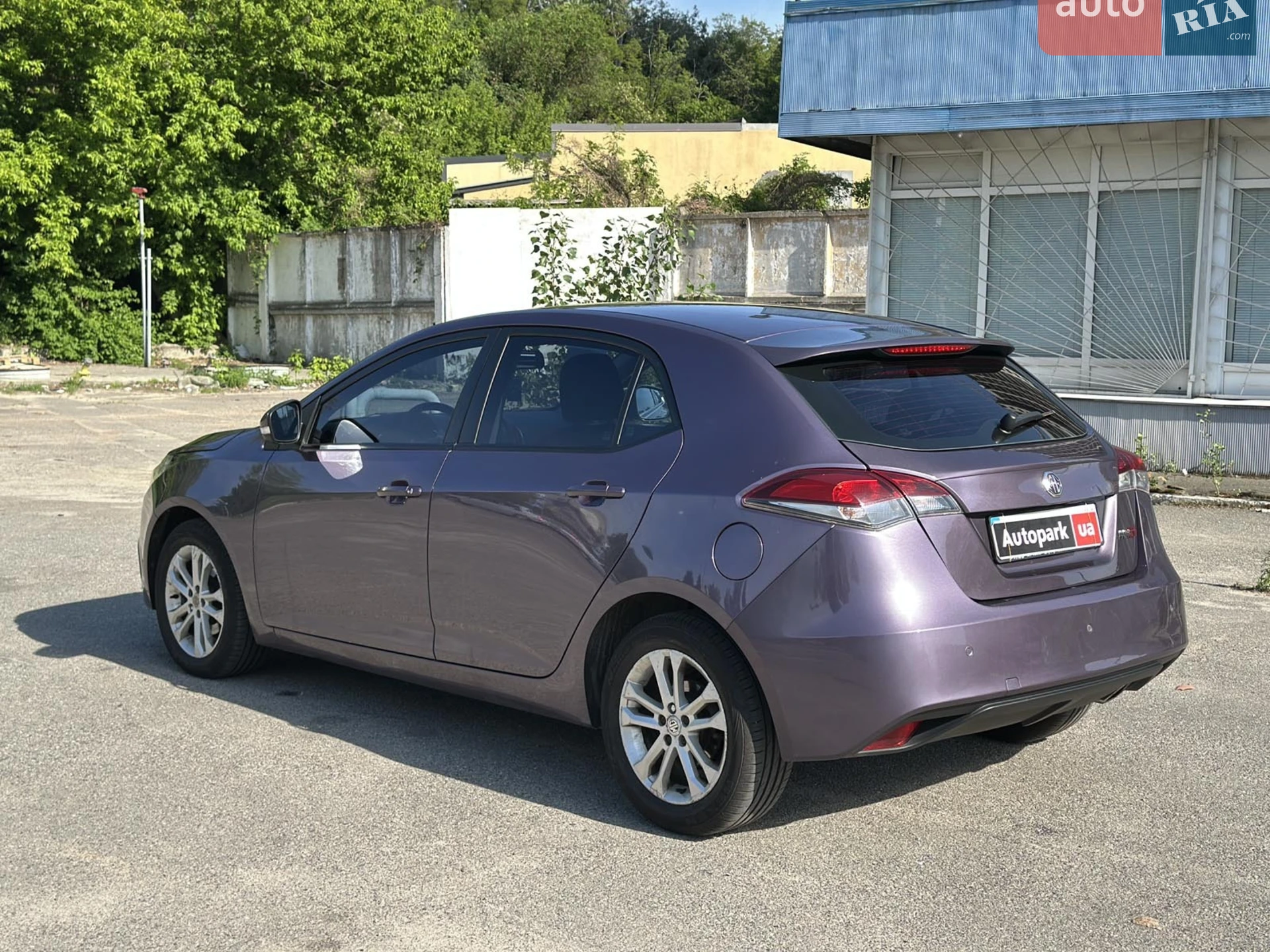2013 MG 5 - мініатюра 12