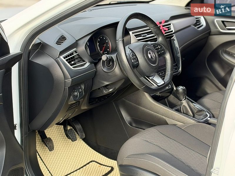 Седан MG 5 2021 в Тернополе фото 31 Седан MG 5 2021 в Тернополе