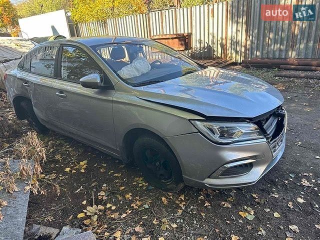 Седан MG 5 2022 в Киеве