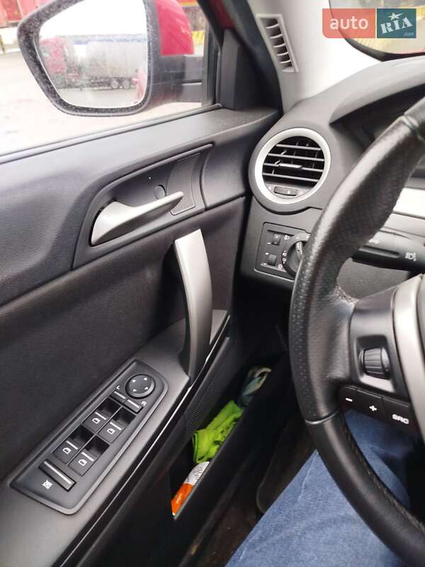 Седан MG 6 2013 в Черновцах