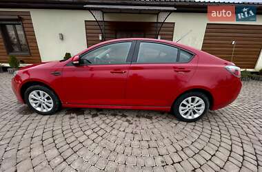 Хэтчбек MG 6 2012 в 