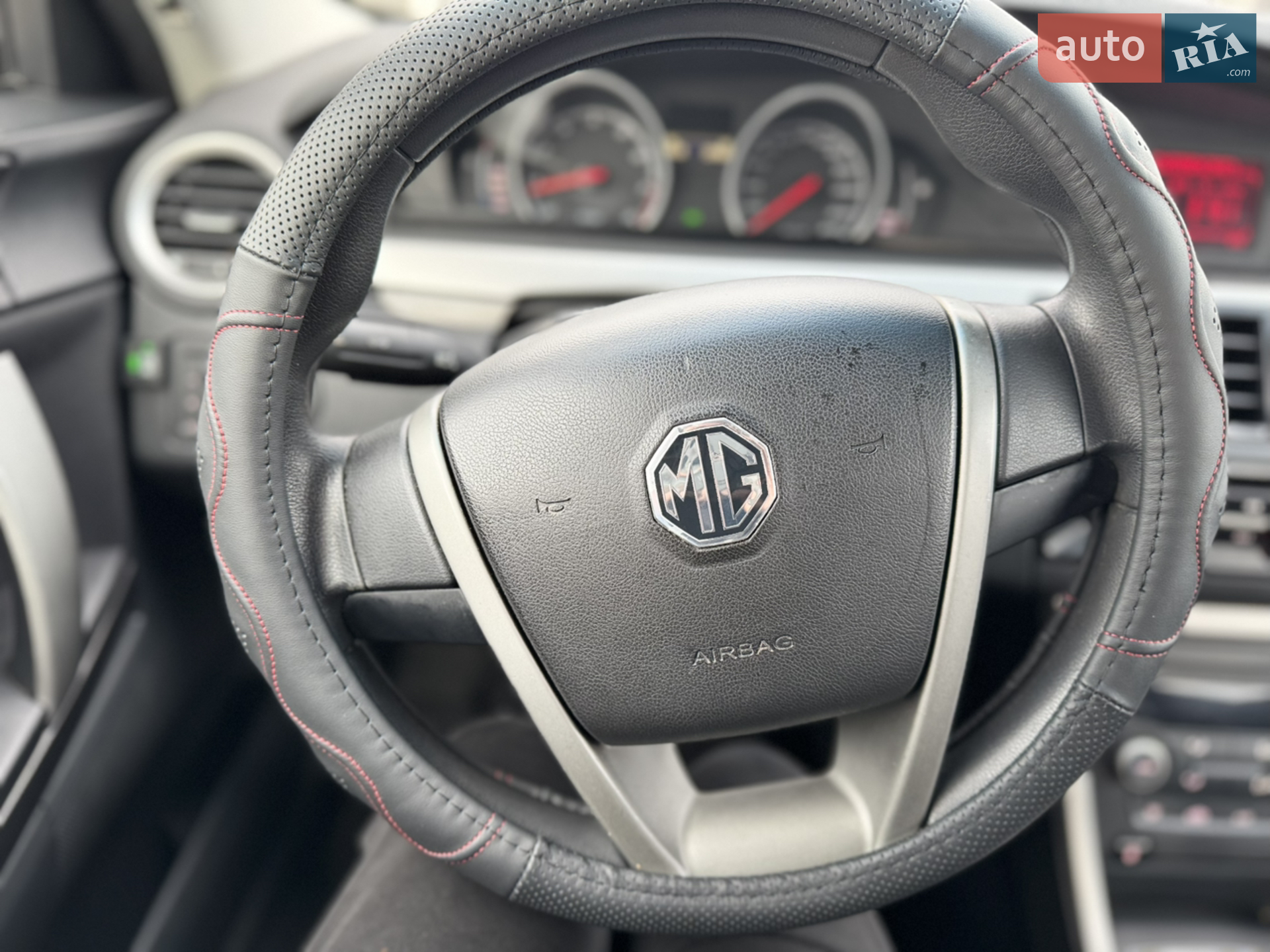 2013 MG 6 - мініатюра 32