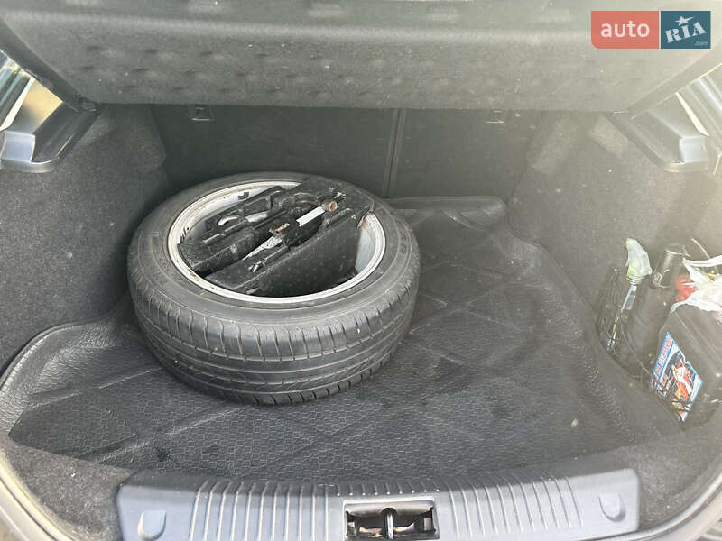 Седан MG 6 2013 в Буче