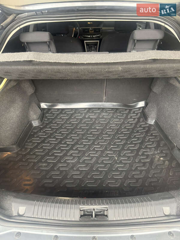 Седан MG 6 2012 в Запоріжжі фото 12 Седан MG 6 2012 в Запоріжжі