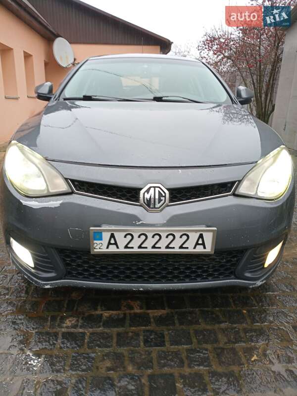MG 6 2012