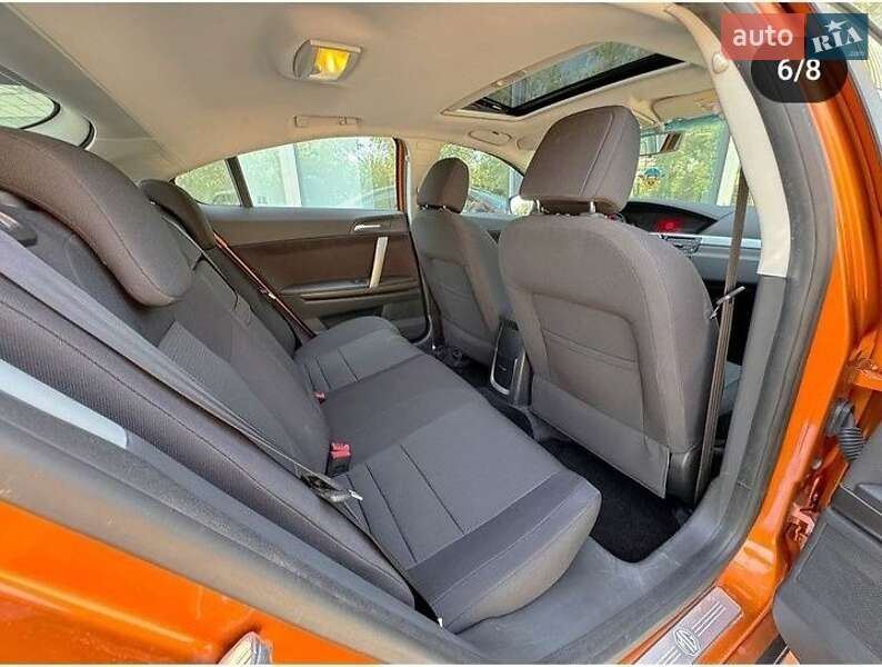 Седан MG 6 2012 в Кам'янському