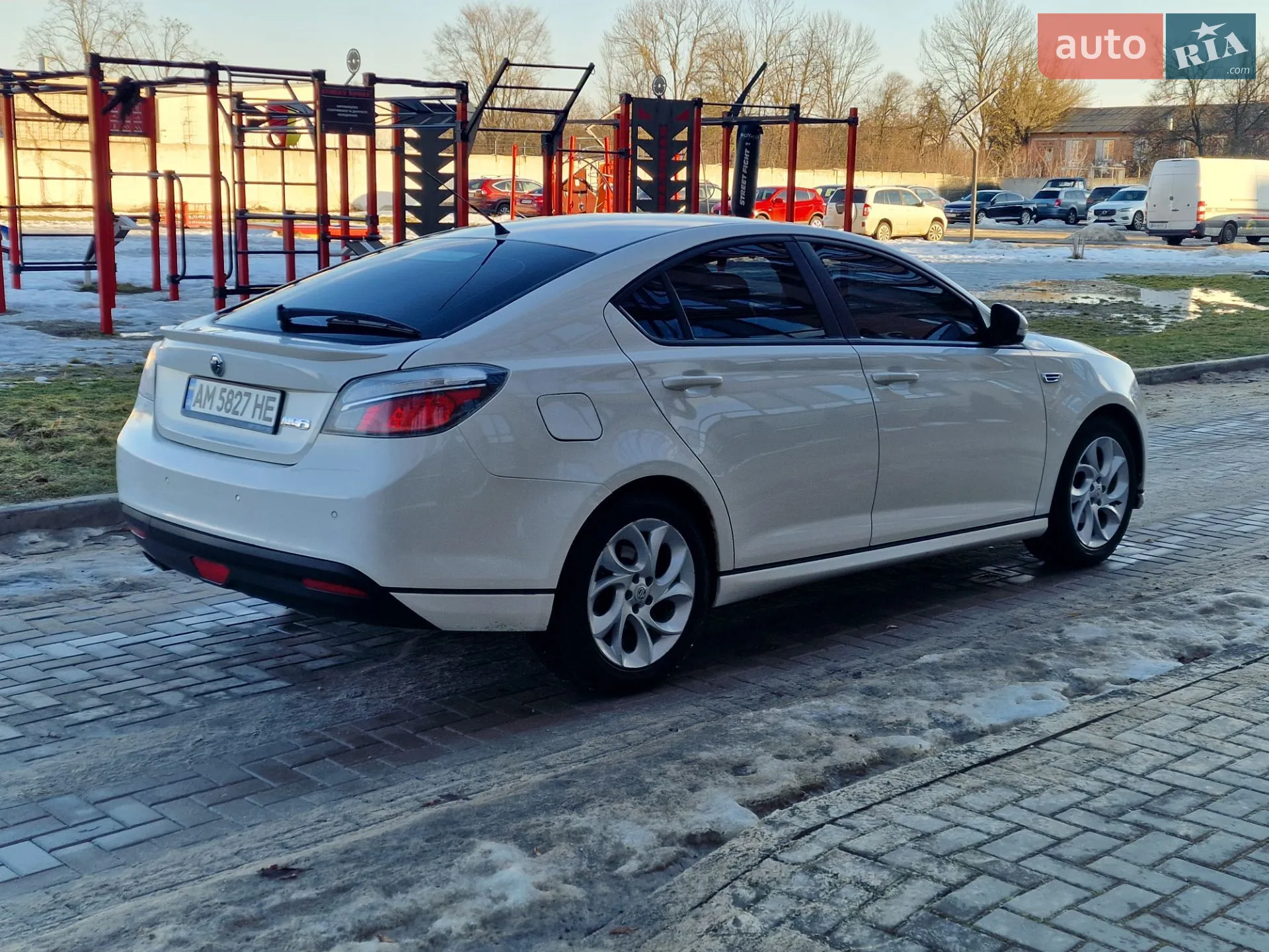 2013 MG 6 - мініатюра 5