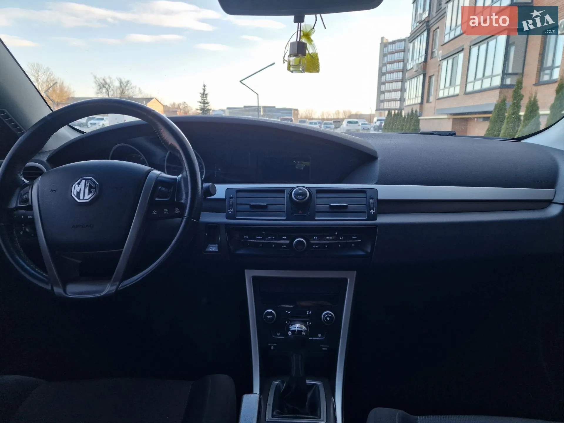 2013 MG 6 - мініатюра 15