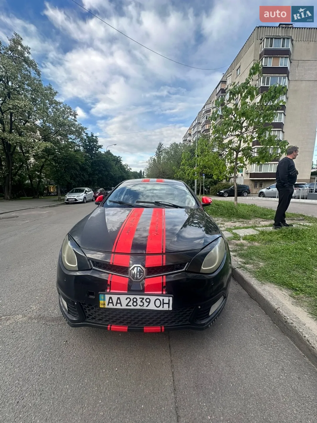 2013 MG 6 - мініатюра 2