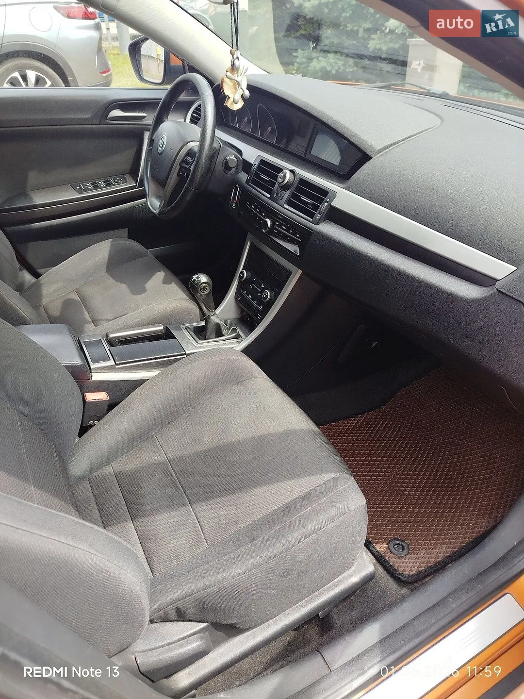 2013 MG 6 - мініатюра 10