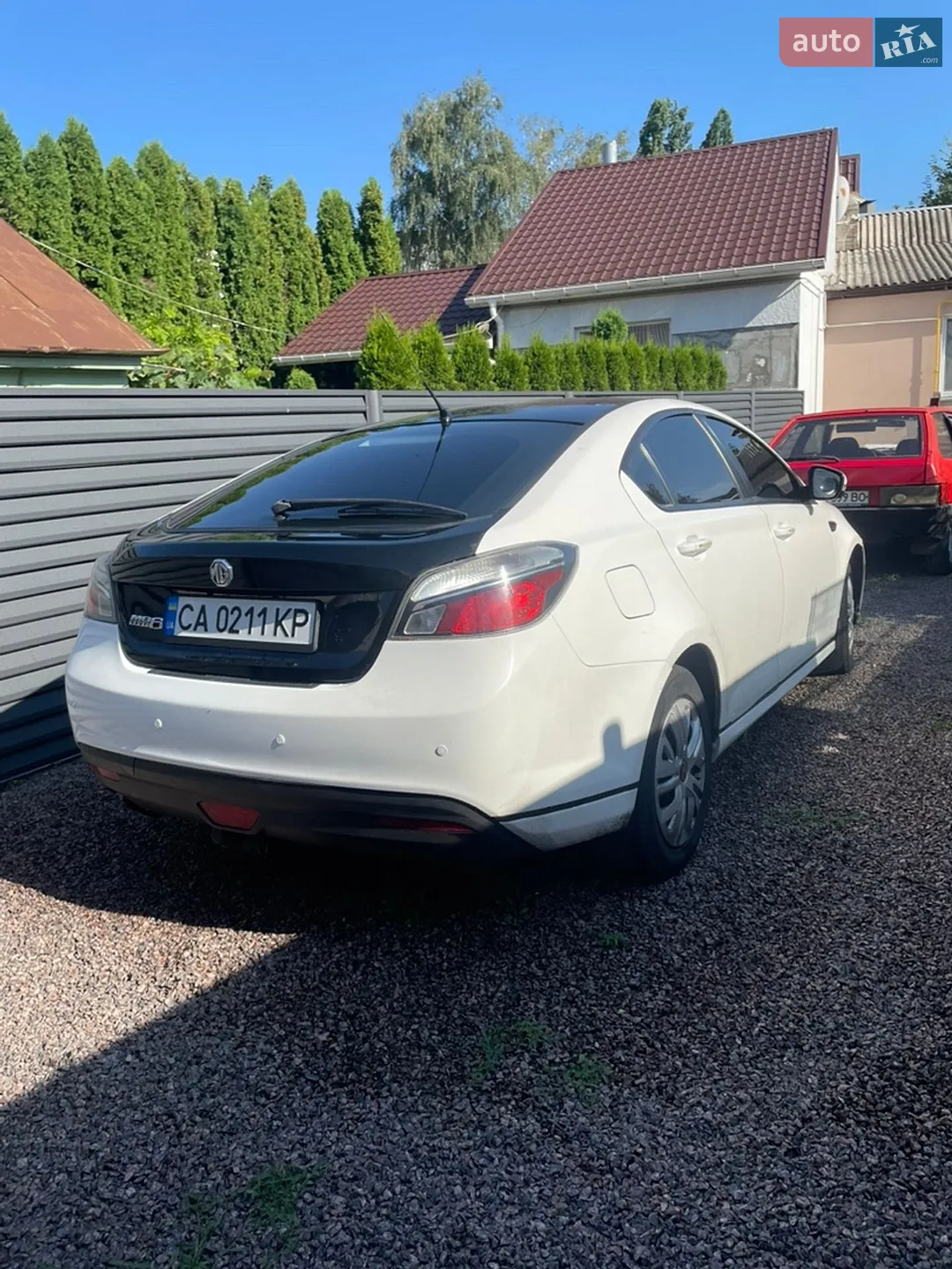 2012 MG 6 - мініатюра 3