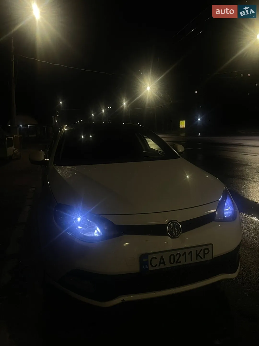 2012 MG 6 - мініатюра 14