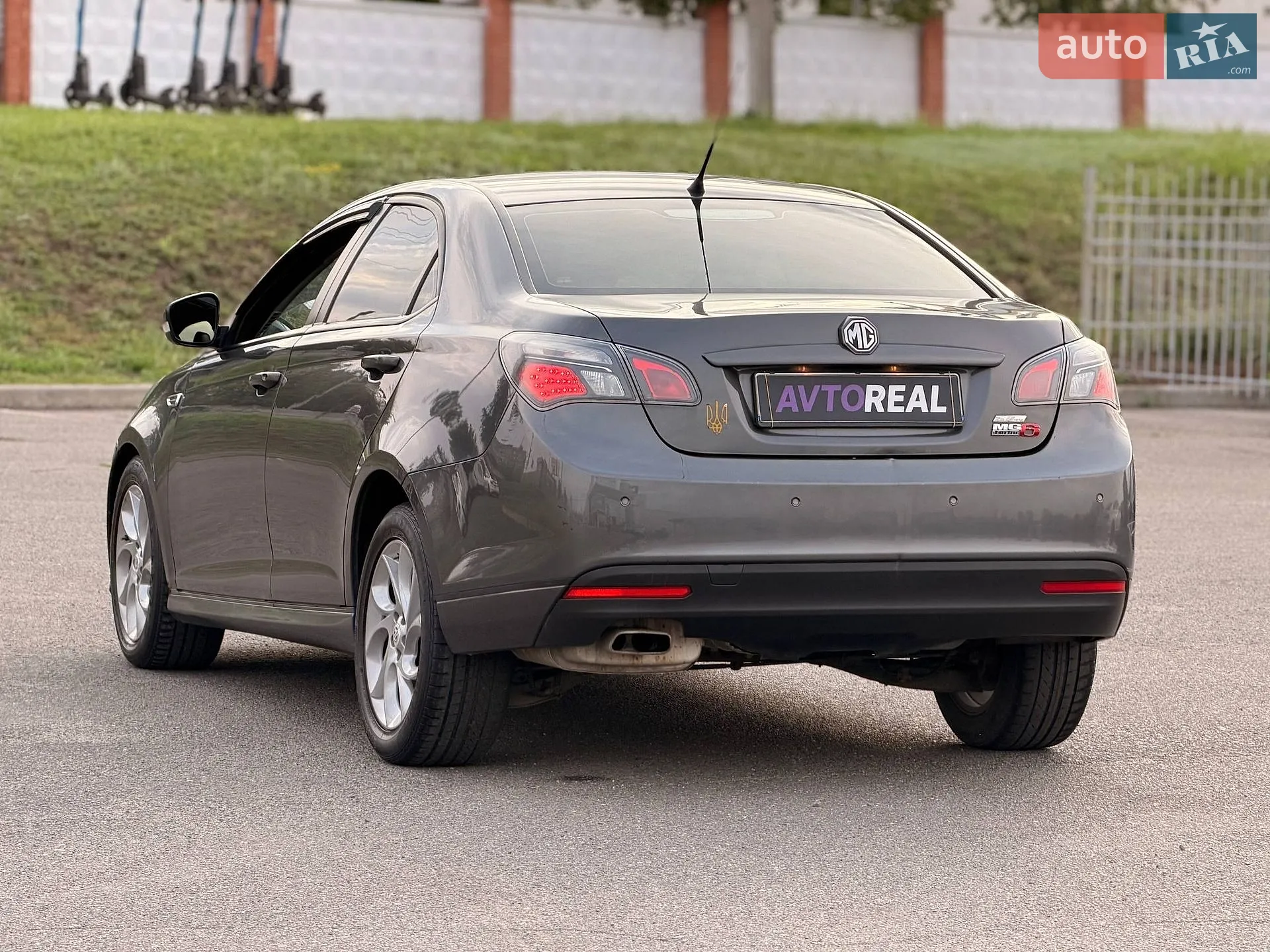 2013 MG 6 - мініатюра 23