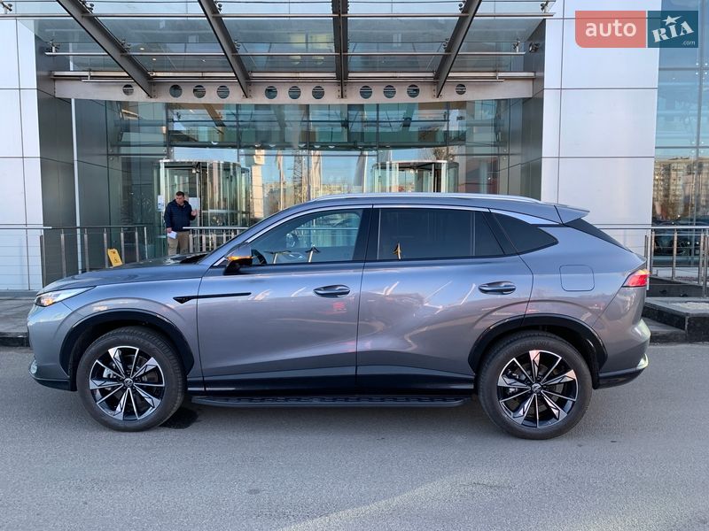 Внедорожник / Кроссовер MG EHS 2025 в Киеве