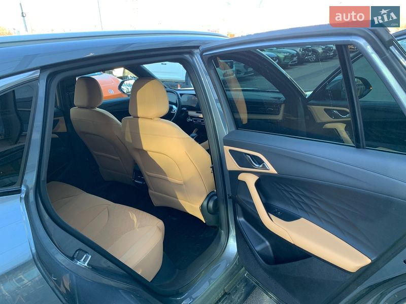 Внедорожник / Кроссовер MG EHS 2025 в Киеве