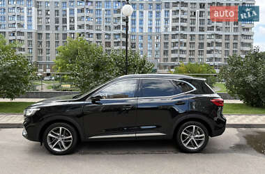 MG HS 2021