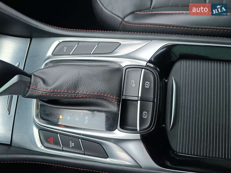 Внедорожник / Кроссовер MG HS 2022 в Киеве