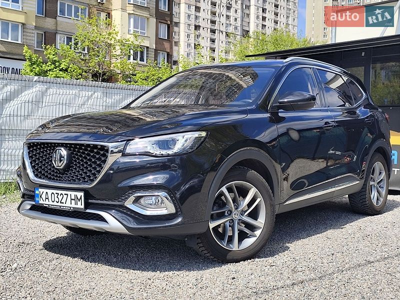 MG HS 2021