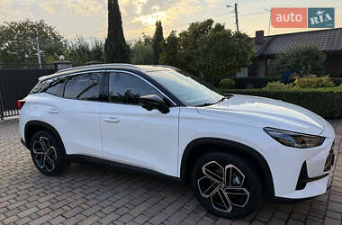 Внедорожник / Кроссовер MG One 2023 в 
