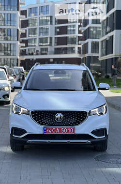 Внедорожник / Кроссовер MG ZS EV 2021 в Львове