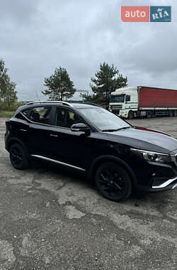 Хэтчбек MG ZS EV 2020 в 