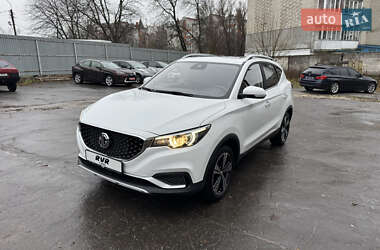 Внедорожник / Кроссовер MG ZS EV 2020 в Тернополе