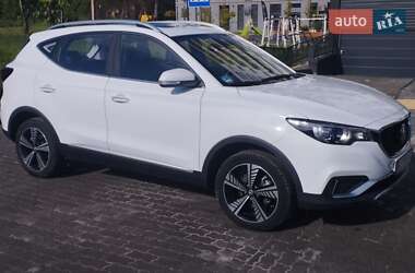 Внедорожник / Кроссовер MG ZS EV 2020 в Львове