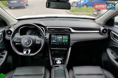 Внедорожник / Кроссовер MG ZS EV 2023 в 