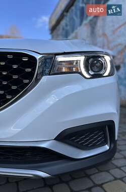 Внедорожник / Кроссовер MG ZS EV 2019 в 