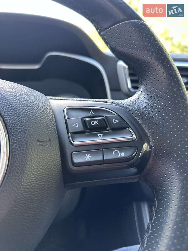 Внедорожник / Кроссовер MG ZS EV 2019 в Днепре