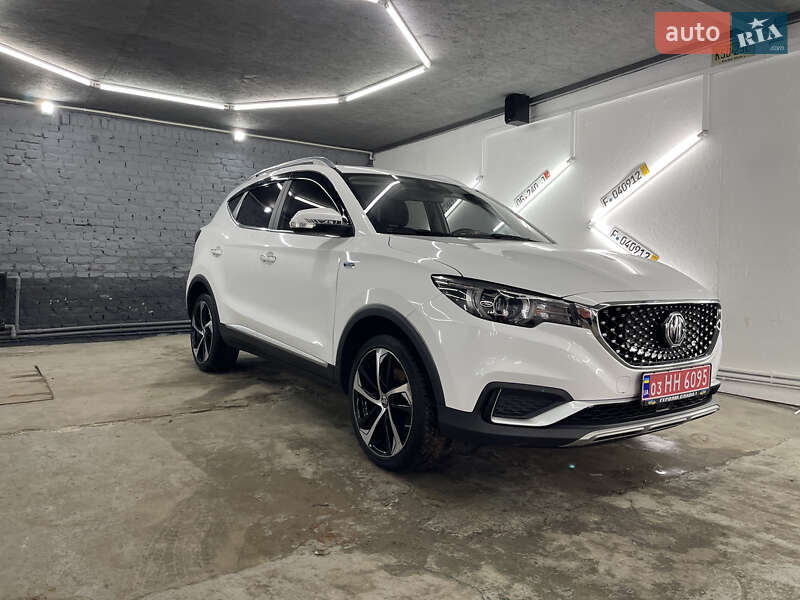 Внедорожник / Кроссовер MG ZS EV 2020 в Кременце