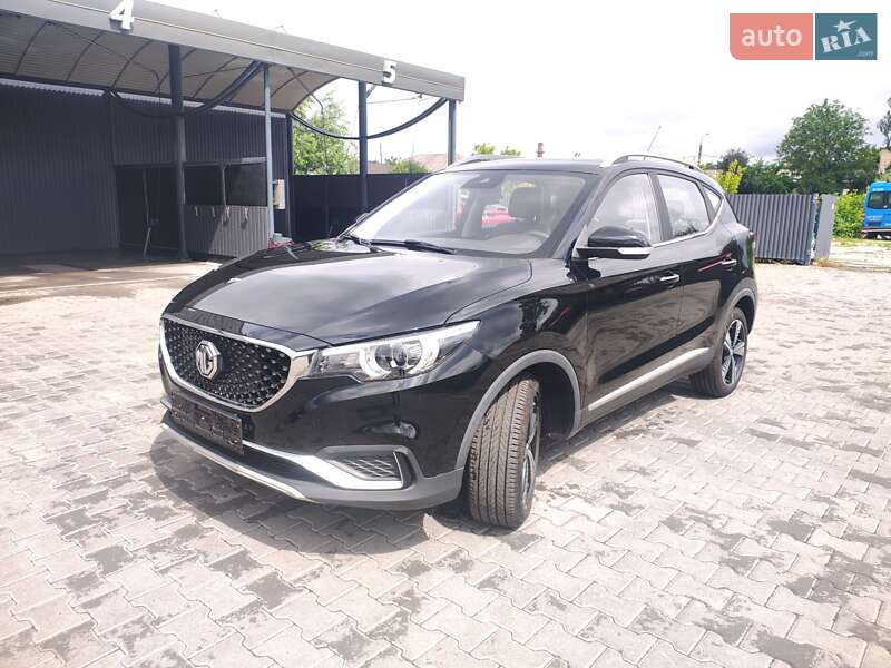 MG ZS EV 2020