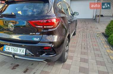 Внедорожник / Кроссовер MG ZS EV 2023 в 
