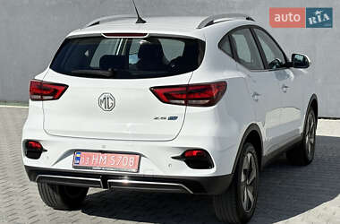 Позашляховик / Кросовер MG ZS EV 2022 в 