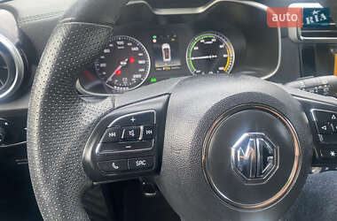 Позашляховик / Кросовер MG ZS EV 2020 в 